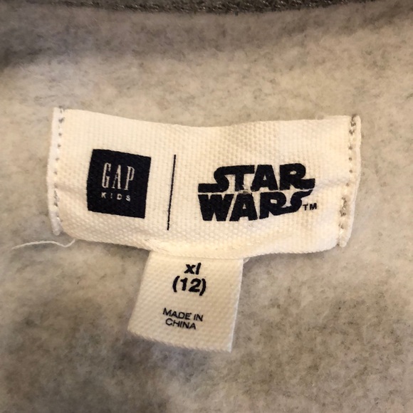 Star Wars Sweatshirt. - Picture 3 of 3